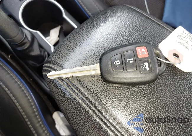 2T1BURHE3HC822004: 44659217