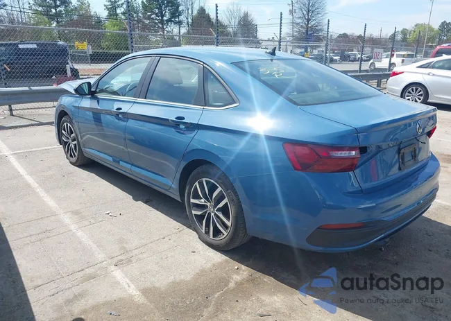 3VWEX7BUXSM030758: 44660464