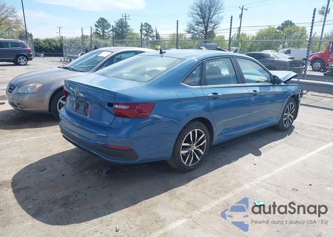 3VWEX7BUXSM030758: 44660464