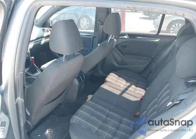 WVWGD7AJ4CW272989: 44660843