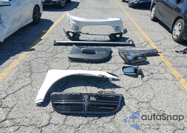 3C4PDCGG0JT517181: 44660182