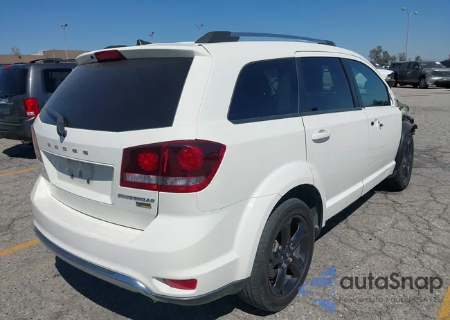 3C4PDCGG0JT517181: 44660182