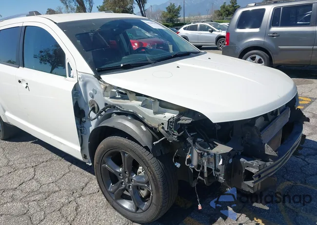 3C4PDCGG0JT517181: 44660182