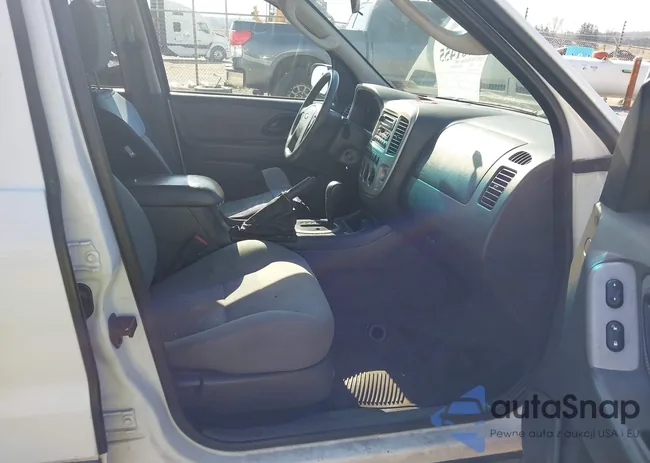 1FMYU95H46KC00205: 44661455