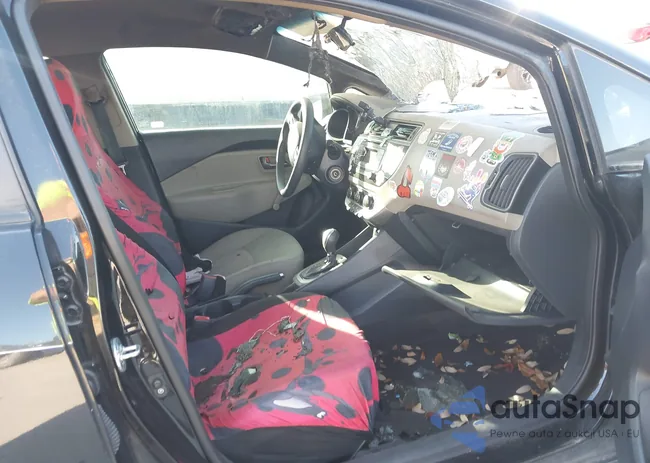 KNADM5A34H6006899: 44661507