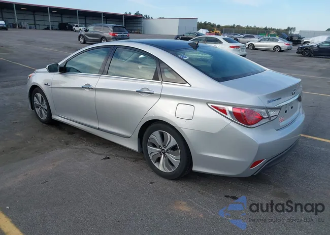 KMHEC4A42EA107652: 44661851