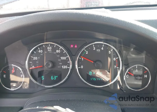 1C4PJMAK3CW199582: 44662245