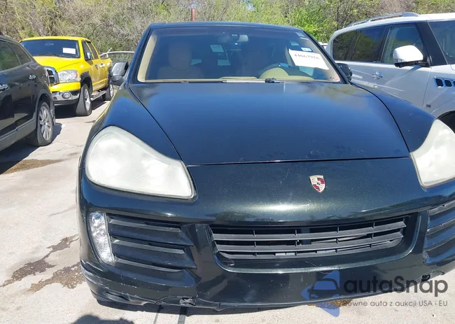 WP1AA29P38LA20958: 44663918