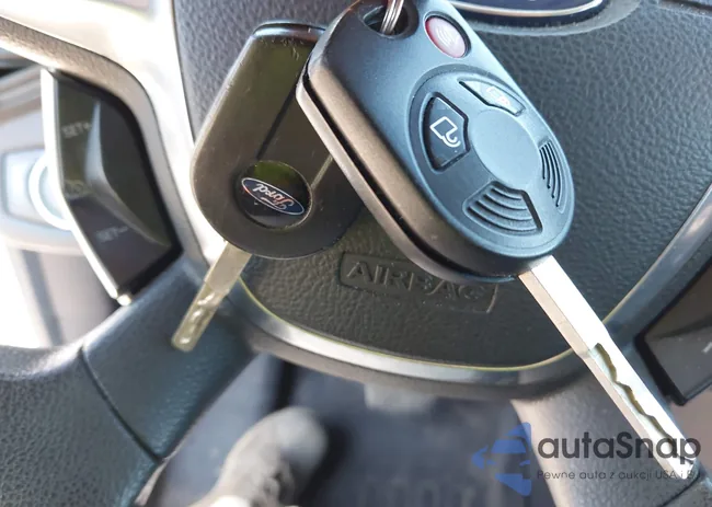 1FMCU9GX6DUD04145: 44664655