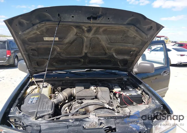 1GCCS13E278216867: 44664036