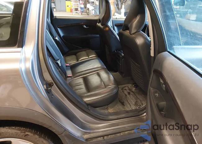 YV4992BZ1A1086688: 44665627