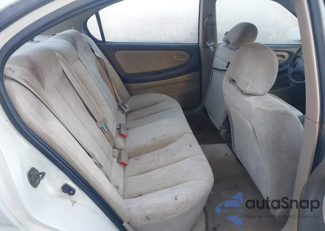 JN1CA31D91T824272: 44665735