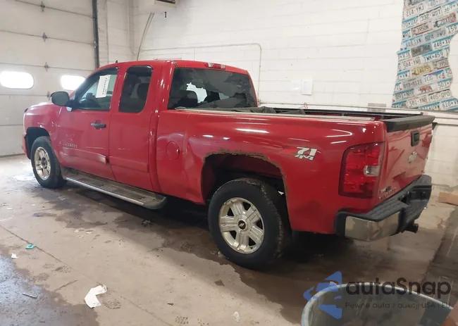 2GCEK190X81255313: 44665804