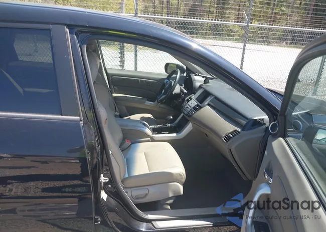 5J8TB18208A013356: 44666832