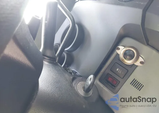 5TFRU5F15CX026274: 44666879