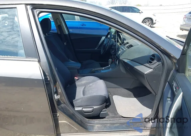 JM1BL1H53A1151058: 44665900