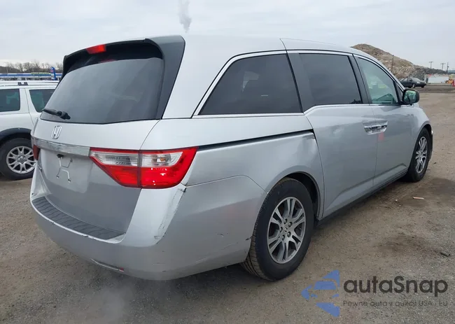 5FNRL5H49BB063704: 44666284