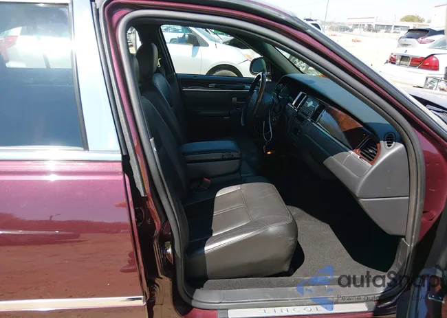 2LNHM85W68X644324: 44667559