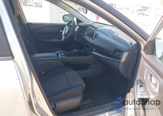 5N1BT3BB8RC705667: 44667624