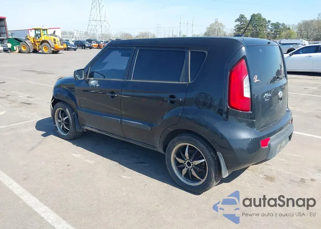 KNDJT2A21B7284420: 44667755