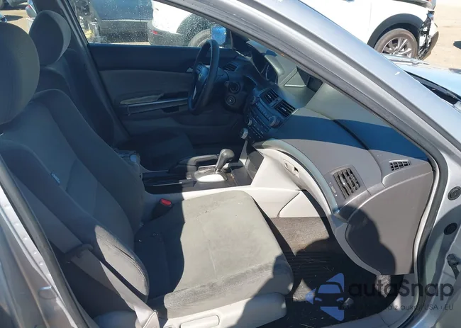 1HGCP26788A074718: 44667953