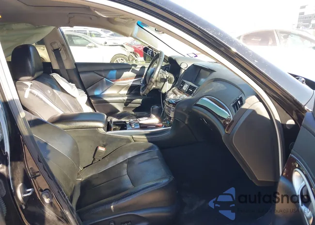 JN1BY1AP8DM511377: 44669495