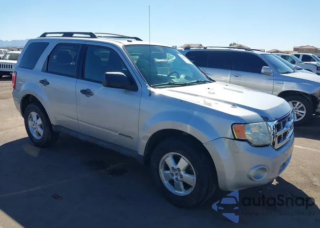 1FMCU03Z48KE22019: 44670823