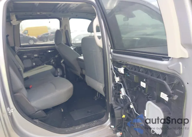 1C6RR7TT5LS101322: 44670824