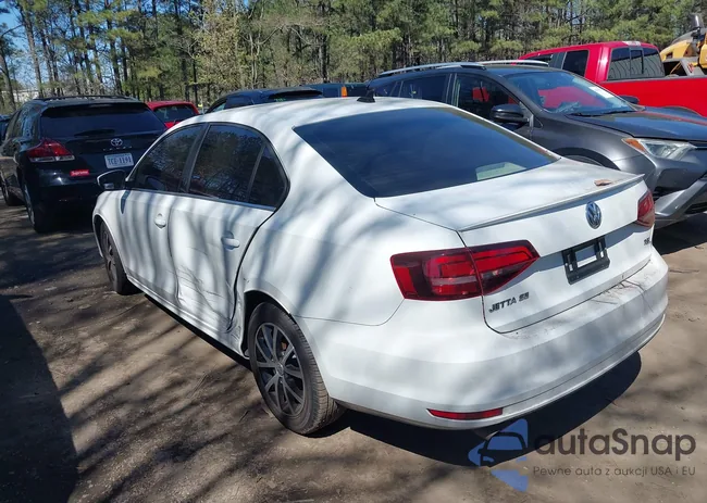 3VWDB7AJXHM353797: 44671439