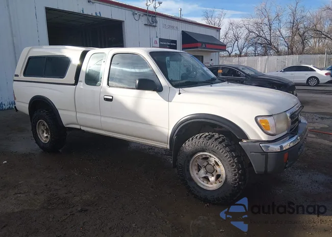 4TAWM72N5WZ168748: 44672303