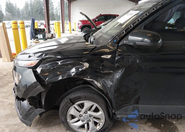 KMHRB8A32NU140880: 44673511