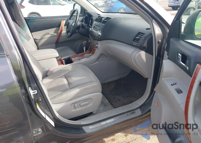 JTEDK3EH9A2163274: 44673590