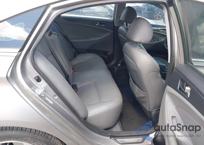 KMHEC4A46EA103068: 44673791