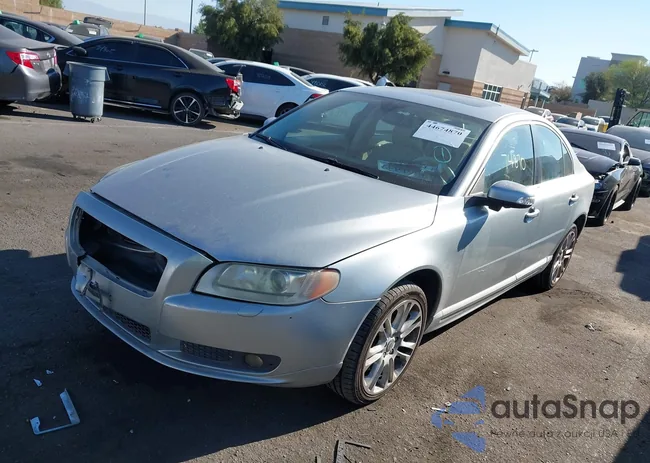 YV1AH852671016577: 44674870