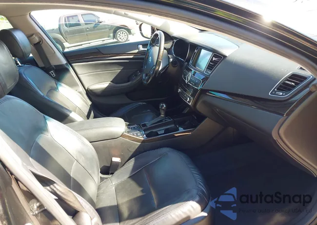 KNALN4D75E5155051: 44674093