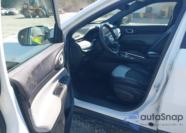 3C4NJDBN9RT111715: 44674117