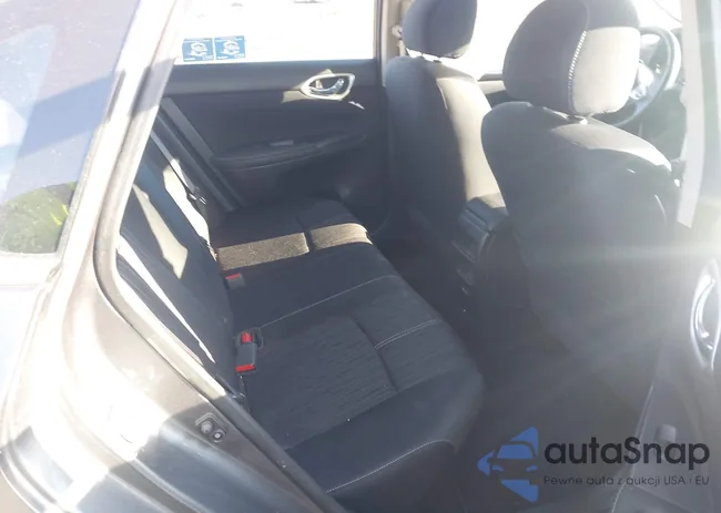 3N1AB7AP0JL628800: 44677596