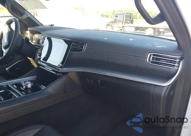 1C4SJVBP5SS514690: 44678583