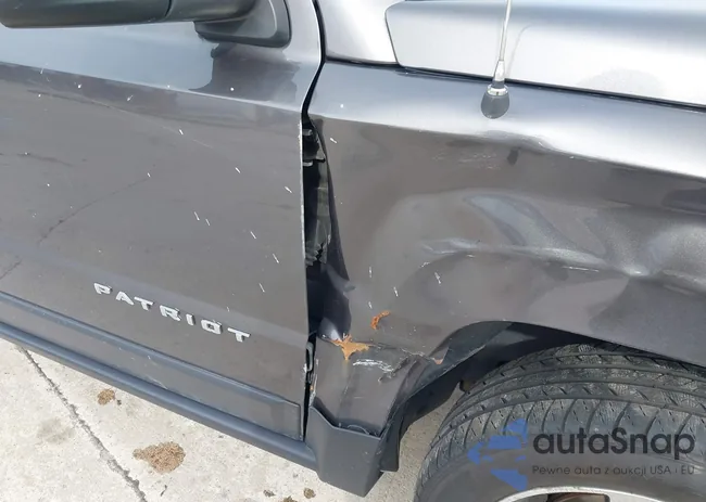 1C4NJRFB0GD612718: 44677912