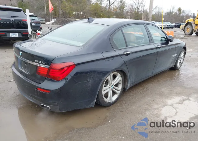 WBAYF8C5XED142179: 44679817