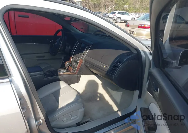 1G6DX67D370149704: 44680409