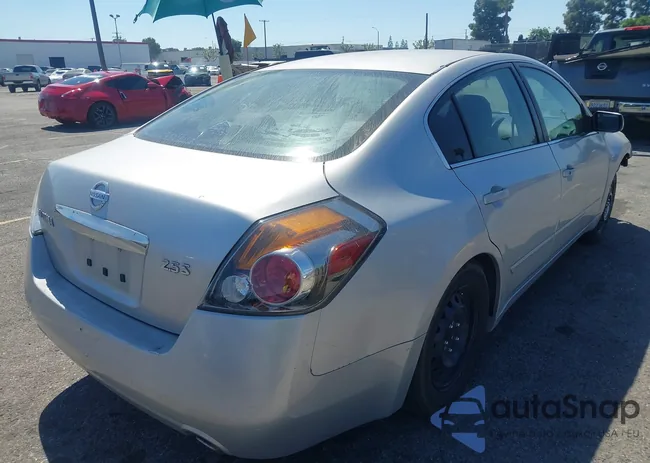 1N4AL2AP9AN440716: 44680437