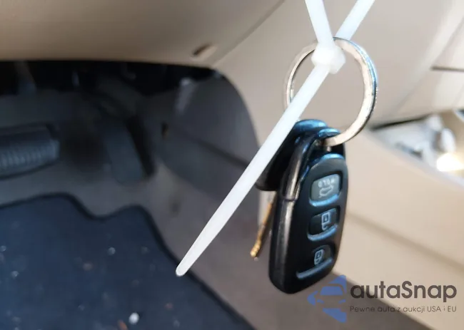 KMHDU46D59U806022: 44680657