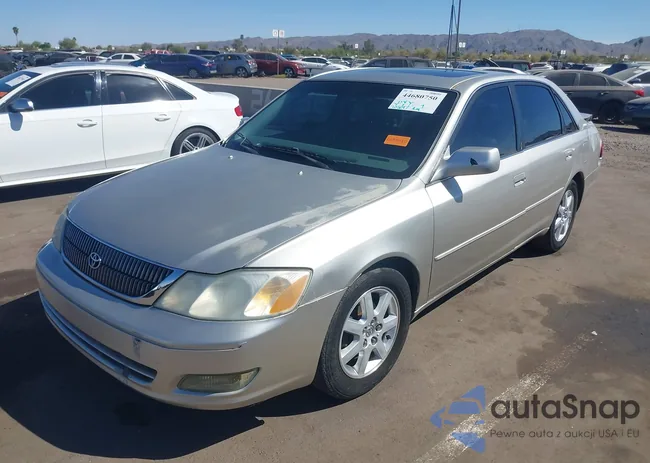 4T1BF28B71U158155: 44680750