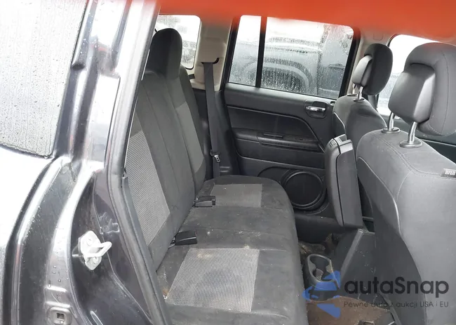 1C4NJDBB2FD269496: 44680230