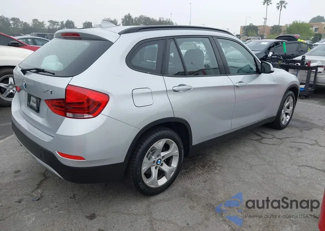 WBAVM1C53DVW44430: 44681378