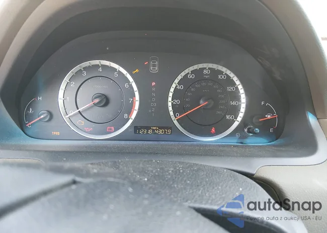 1HGCP3F82AA020013: 44681598