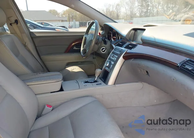 JH4KB16628C004743: 44681852