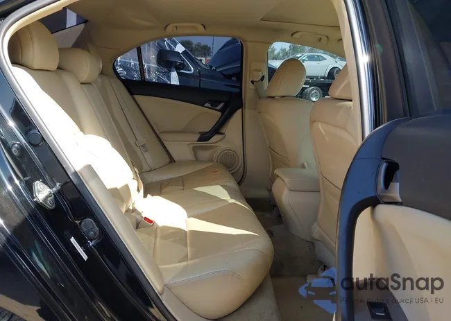 JH4CU2F63AC004504: 44681906