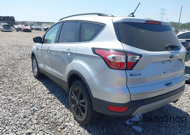 1FMCU0HD9JUB11323: 44683359